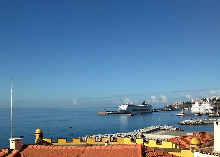 Vitorina Corte Funchal (Madeira)