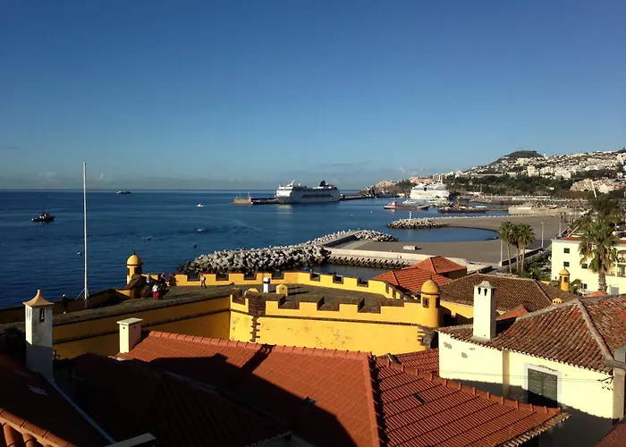 Vitorina Corte Funchal (Madeira)