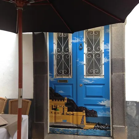 Vitorina Corte Funchal (Madeira)