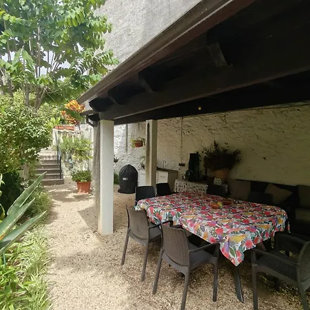 Vitorina Corte Alojamento de Acomodação e Pequeno-almoço Funchal (Madeira)