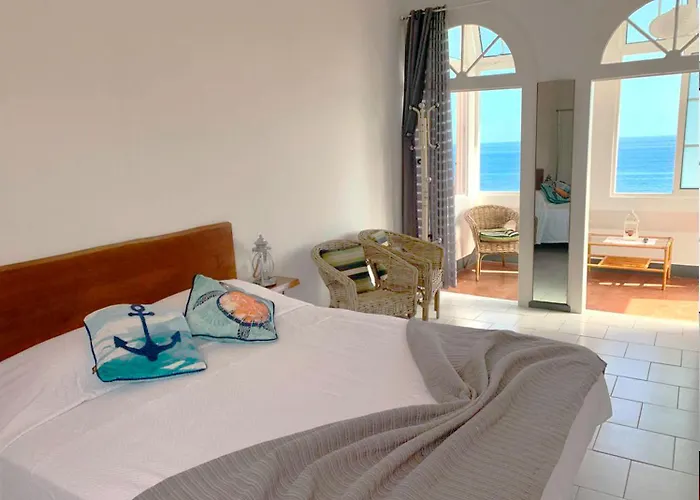 维托利亚科尔特宾馆 2* 丰沙尔